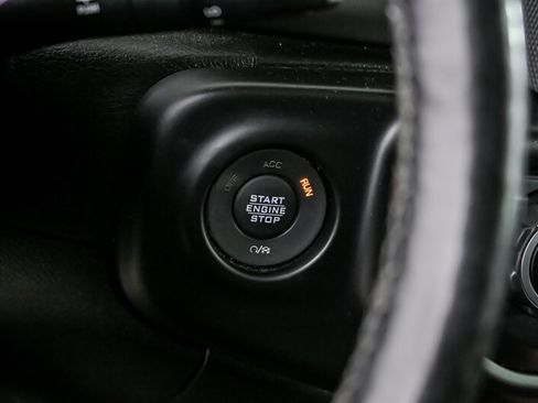 Used 2018 Jeep Wrangler Unlimited Sport S image 26