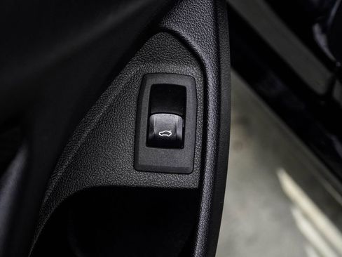 Used 2024 BMW 430i Convertible w/ Convenience Package RWD image 40