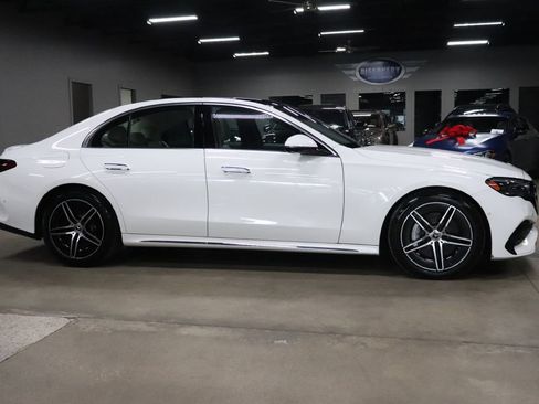 Used 2024 Mercedes-Benz E 450 4MATIC Sedan image 6