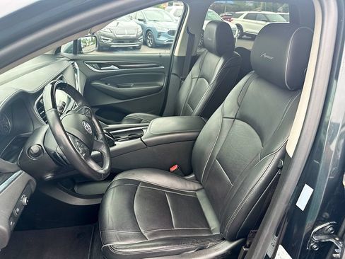 Used 2021 Buick Enclave Avenir w/ Avenir Technology Package AWD/4WD image 8