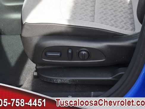 Used 2024 Chevrolet Equinox LS w/ LS Convenience Package image 19
