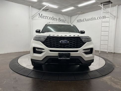 Used 2022 Ford Explorer ST-Line RWD image 2