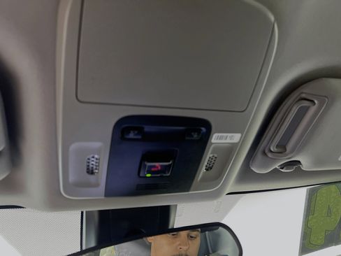 Used 2024 Toyota Camry SE FWD image 21