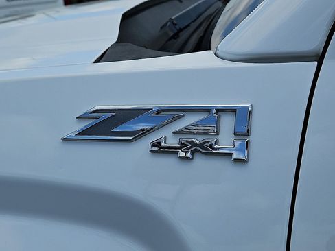 Used 2018 GMC Sierra 1500 SLE w/ Texas SLE Value Package image 14