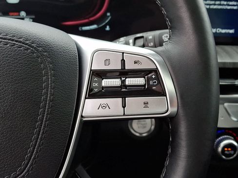 Used 2024 Kia Telluride EX image 25