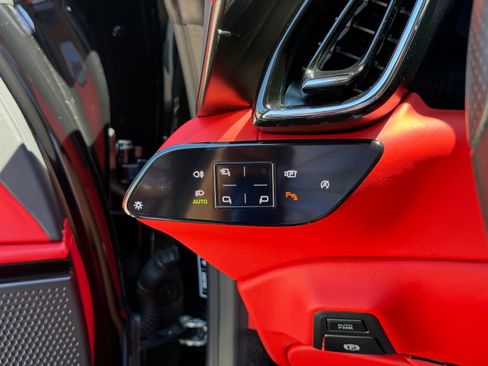 Used 2023 Ferrari Roma RWD image 36