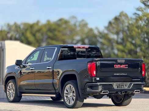 Used 2021 GMC Sierra 1500 Denali w/ Denali Ultimate Package image 9