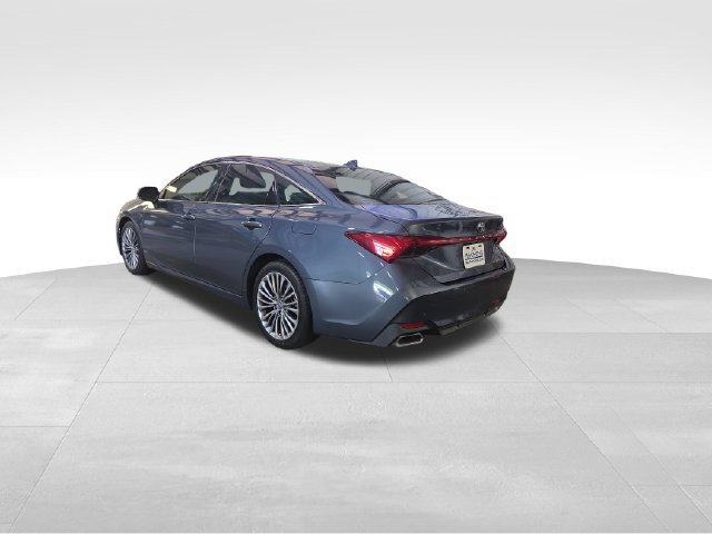 Used 2019 Toyota Avalon Limited w/ Advanced Safety Package FWD image 4