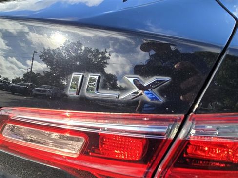 Used 2018 Acura ILX image 5