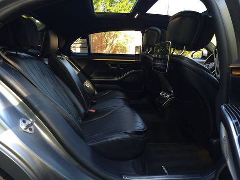 Used 2023 Mercedes-Benz S 500 4MATIC image 24