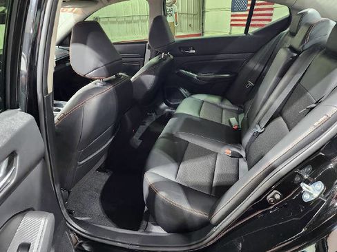 Used 2019 Nissan Altima 2.5 SR w/ SR Premium Package image 10