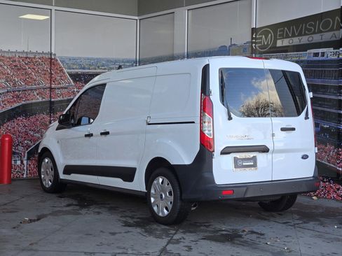 Used 2023 Ford Transit Connect XL image 5
