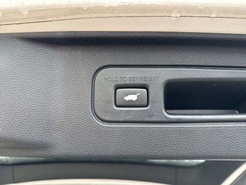 Used 2023 Honda Pilot Elite image 8