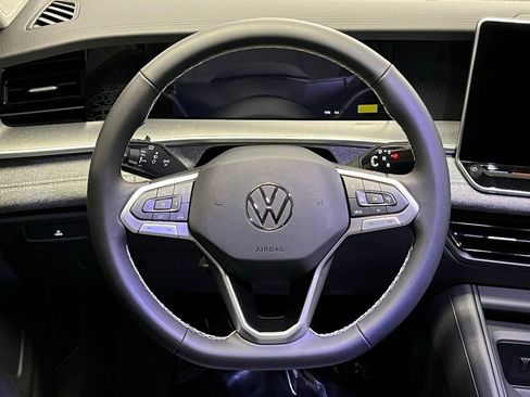 New 2026 Volkswagen Tiguan S image 9