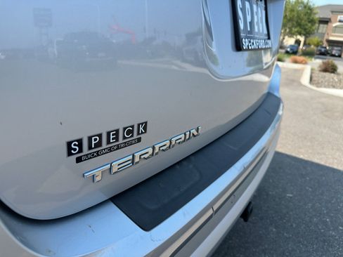Used 2016 GMC Terrain Denali FWD image 11