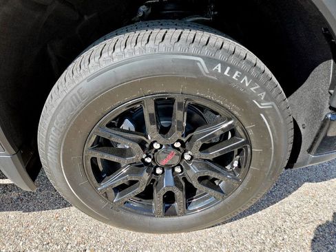 New 2026 GMC Sierra 1500 Elevation w/ Preferred Package AWD/4WD image 37