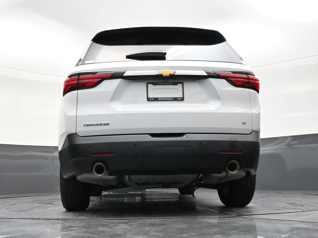 Used 2024 Chevrolet Traverse LT FWD image 20