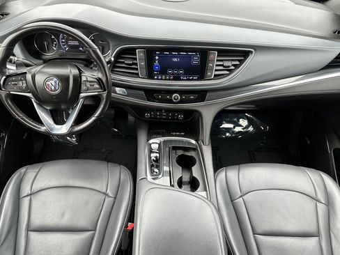Used 2024 Buick Enclave Premium image 15