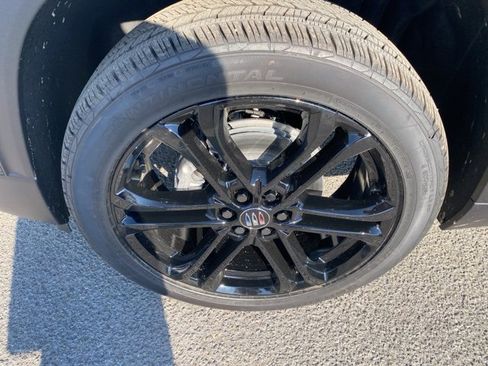 New 2026 Buick Enclave Preferred w/ LPO, Floor Liner Package image 10