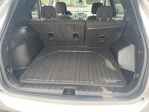 Used 2020 Chevrolet Equinox LS w/ LS Convenience Package image 12