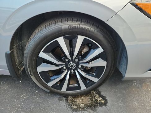 Used 2022 Honda Civic EX-L image 10