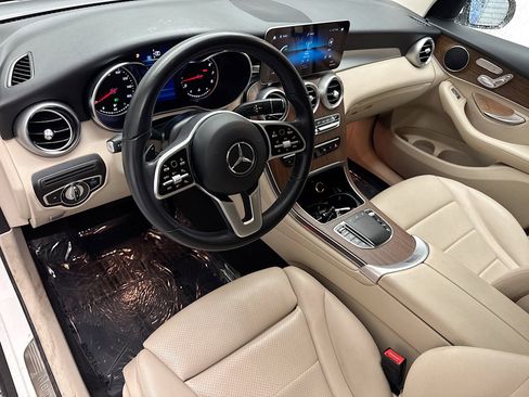 Used 2021 Mercedes-Benz GLC 300 image 7