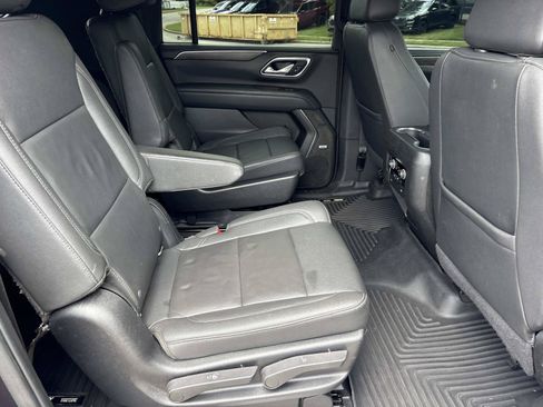Used 2022 Chevrolet Suburban Z71 AWD/4WD image 33