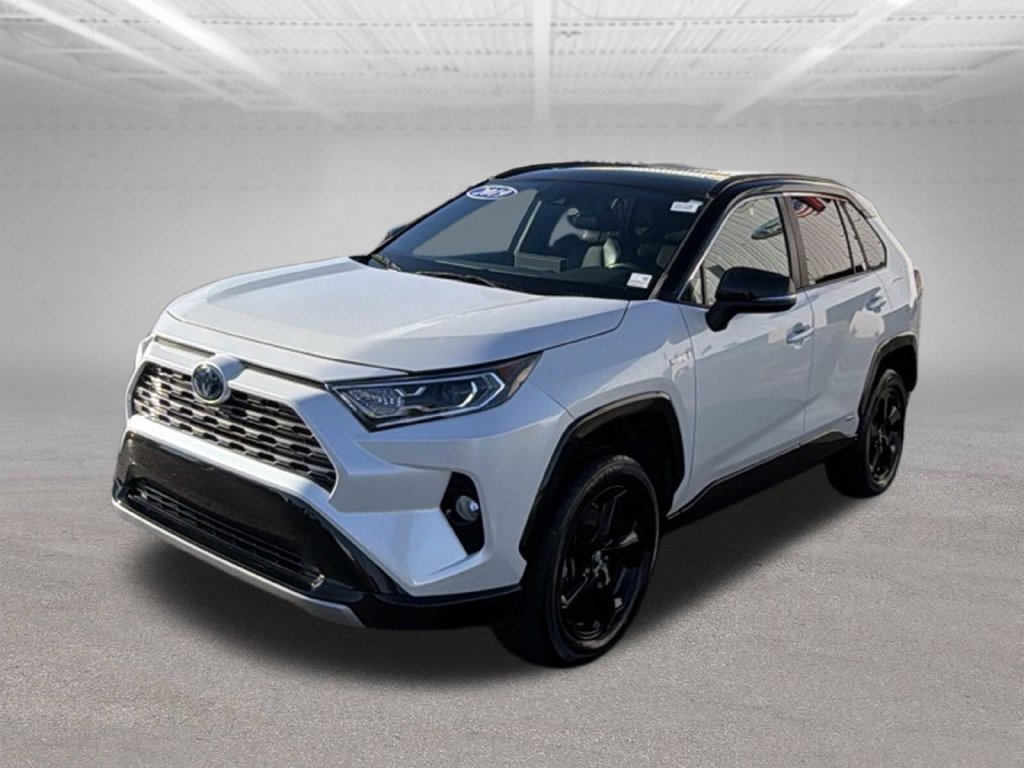 Used 2019 Toyota RAV4 XSE w/ XSE Weather Package AWD/4WD image 4