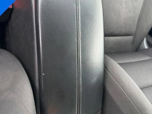 Used 2019 Chevrolet Malibu LT FWD image 22