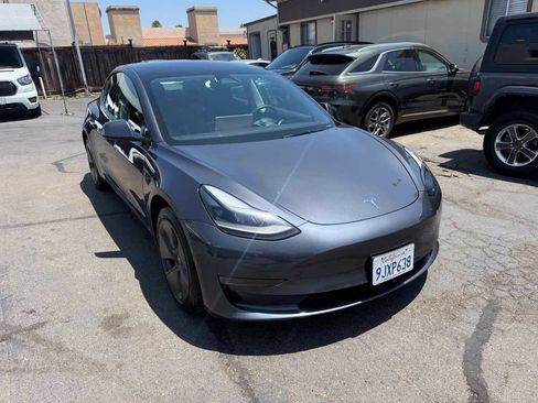 Used 2023 Tesla Model 3 Standard Range RWD image 8