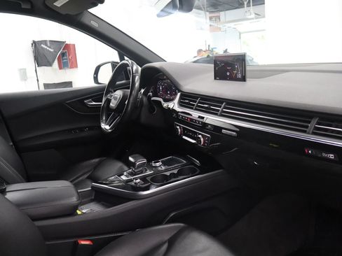 Used 2017 Audi Q7 3.0T Premium Plus AWD/4WD image 40
