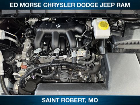 Used 2024 Nissan Pathfinder SV FWD image 13