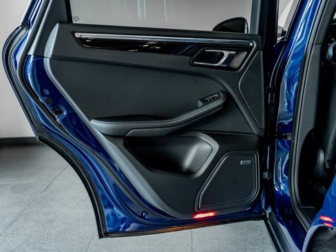 New 2026 Porsche Macan Turbo AWD/4WD image 20