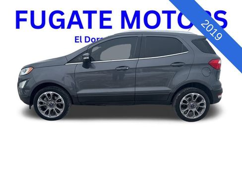 Used 2019 Ford EcoSport Titanium image 2
