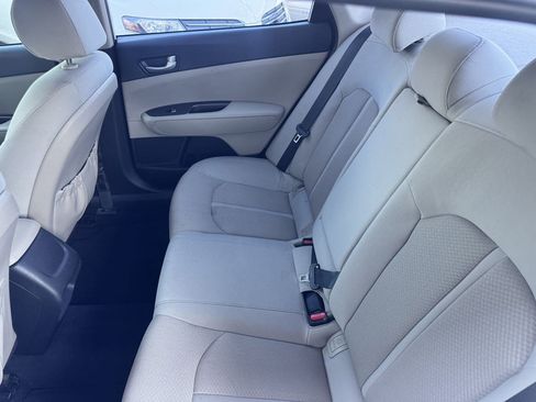 Used 2016 Kia Optima LX FWD image 29