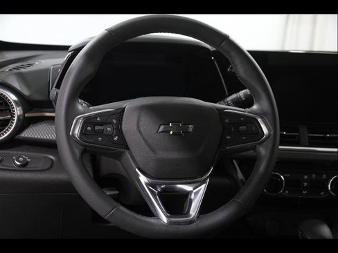 Used 2024 Chevrolet Trax ACTIV w/ Driver Confidence Package FWD image 7