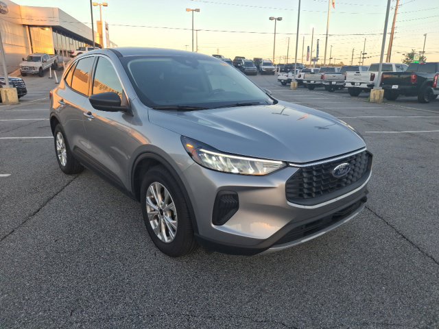 Certified 2023 Ford Escape Active w/ Tech Pack #1 FWD image 1