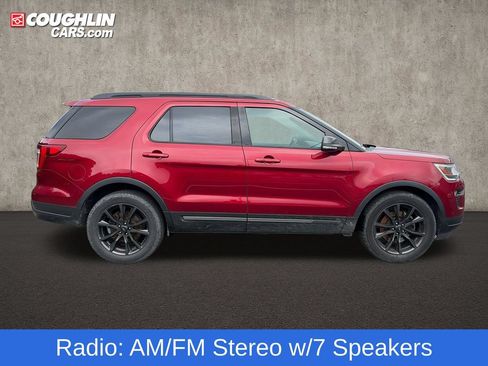 Used 2019 Ford Explorer XLT w/ Equipment Group 202A AWD/4WD image 11
