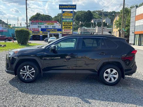 Used 2021 Toyota RAV4 LE AWD/4WD image 8