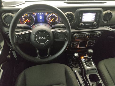 Used 2018 Jeep Wrangler Unlimited Sport AWD/4WD image 22