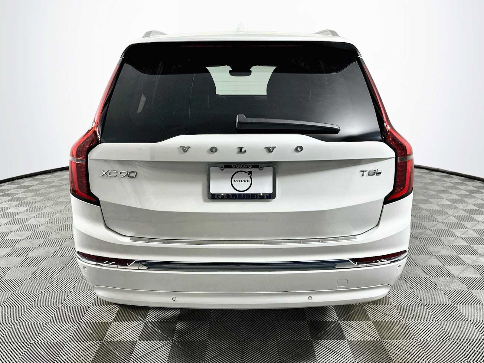 New 2026 Volvo XC90 T8 Plus w/ Protection Package Premier AWD/4WD image 6