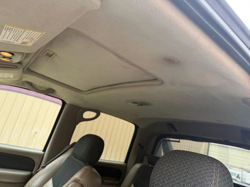 Used 2004 Chevrolet Avalanche Z71 w/ Sun And Sound Package image 8