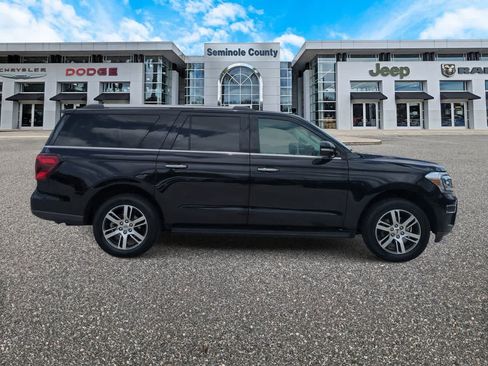 Used 2024 Ford Expedition Max Limited AWD/4WD image 9