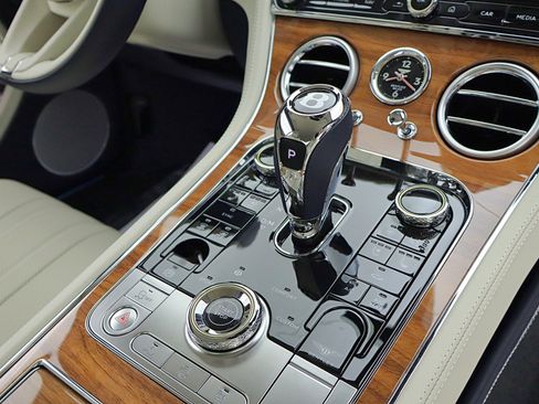 New 2026 Bentley Continental GT image 27