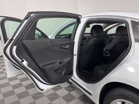 Used 2024 Chevrolet Malibu LT image 41