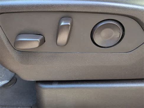 Used 2023 Chevrolet Tahoe LT image 18