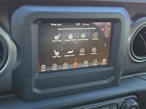 Used 2021 Jeep Gladiator Sport image 21