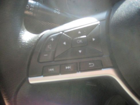 Used 2023 Nissan Kicks SV FWD image 25