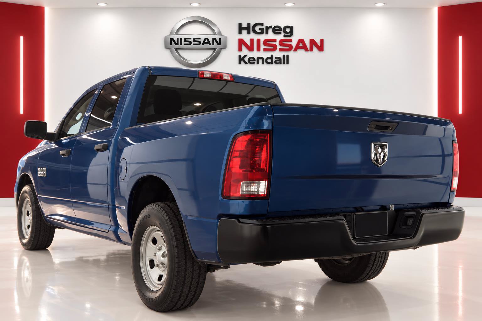 Used 2016 RAM 1500 Tradesman w/ Popular Equipment Group AWD/4WD image 2