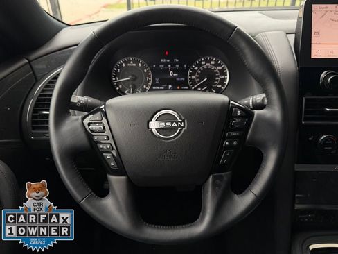 Used 2024 Nissan Armada SL w/ Midnight Edition Package image 13